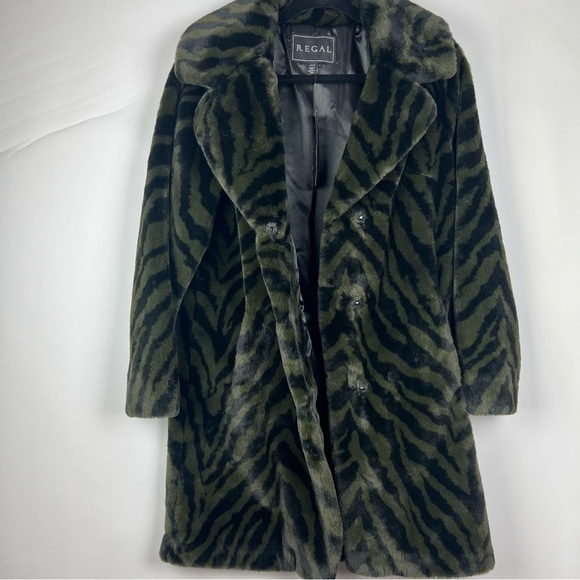 NWT - Regal, Faux Fur Printed Rabbit Long Coat. Size: XS. - Picture 9 of 12